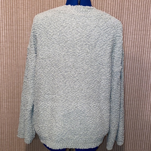 Women’s light sage green fuzzy sweater, Size L - Picture 2 of 10